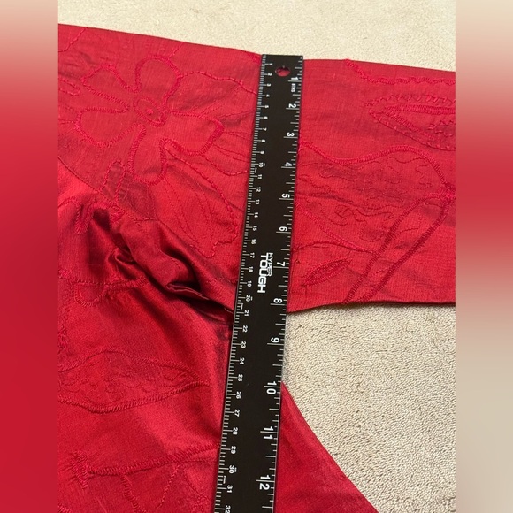 Coldwater Creek Red 3/4 Sleeves & Floral Embroidered detail Size PXL - Picture 7 of 7